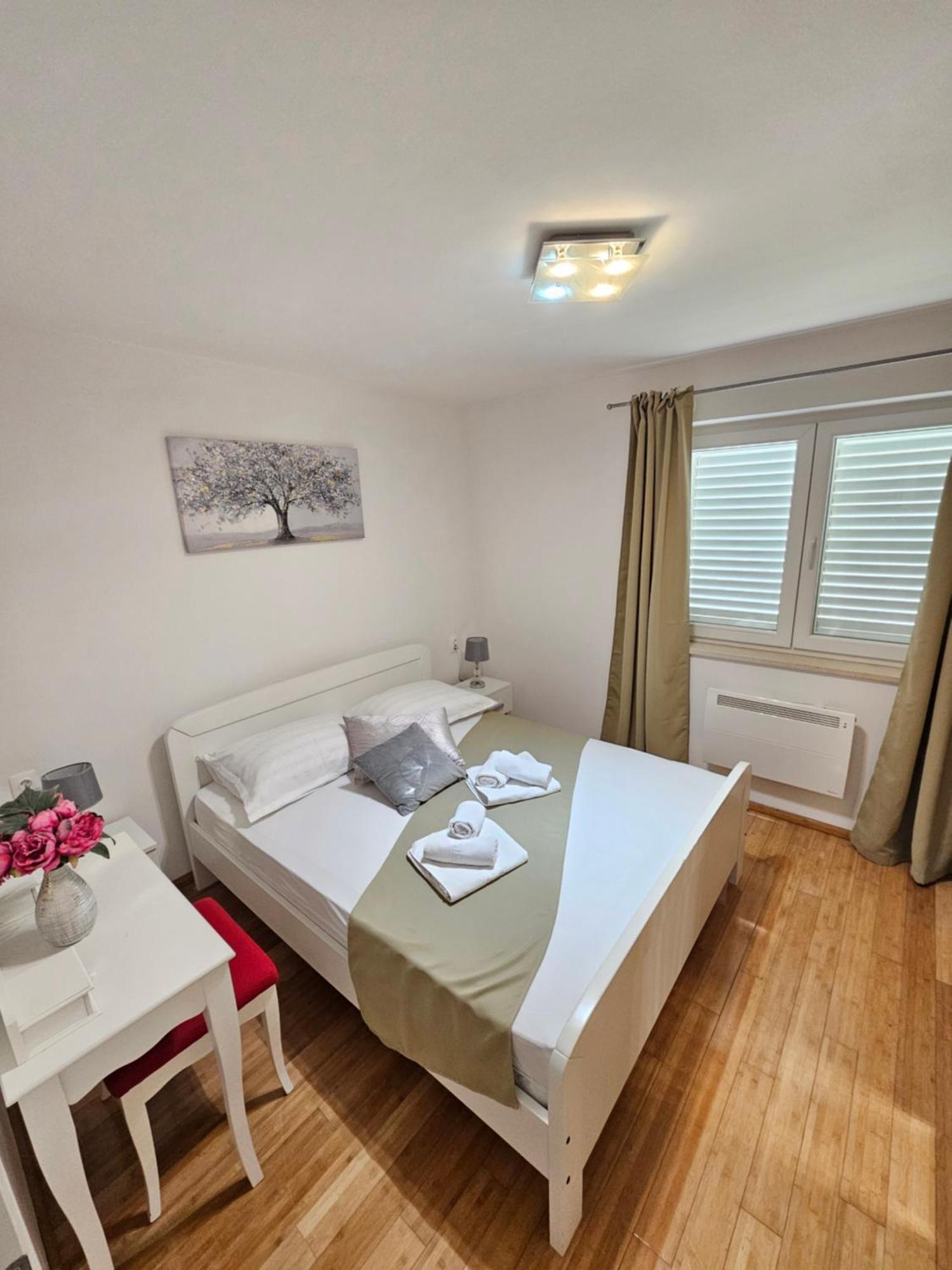 Apartments Iva Makarska Ngoại thất bức ảnh